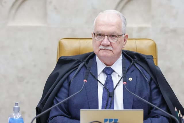 Fachin comenta pela 1ª vez sobre megaoperação: "acompanhamos com atenção"